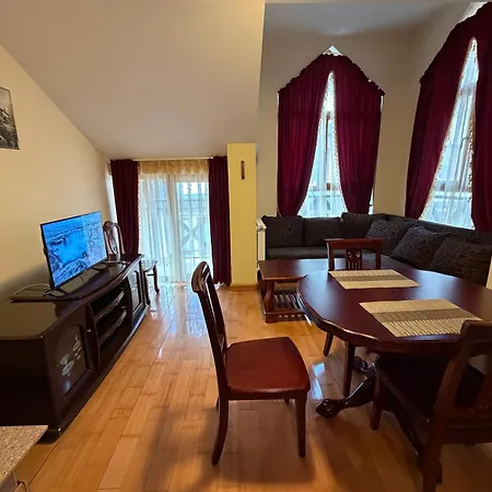 Castle 2 Bedroom * פמפורובו